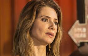 Hoje em Sol Nascente: Lenita fica mexida ao lembrar da filha