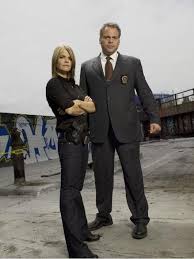 Nach einem kinobesuch verschleppt taxifahrer bob (vincent d'onofrio) den kleinen tim und seine mutter sarah (julia ormond) in sein abgelegenes haus. Bild Zu Vincent D Onofrio Criminal Intent Verbrechen Im Visier Bild Kathryn Erbe Vincent D Onofrio Filmstarts De