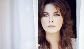 Vanessa gravina was born on january 4, 1974 in milan, lombardy, italy. C7 Gf48vslvvtm