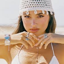 Harley Ring's Instagram, Twitter & Facebook