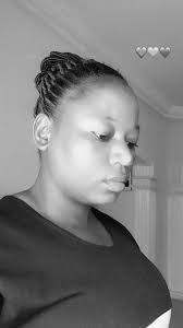 Elisa Gee's Instagram, Twitter & Facebook