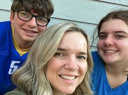 Fundraiser for Lisa Hoffman by Ezra Hoffman : Lisa Hoffman Medical Help