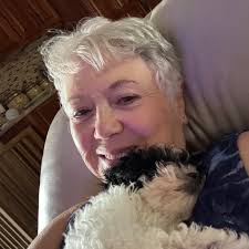 Kevin Bacon as the Big Cheese? Checks out. 📺 Sirens