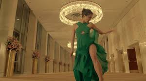 музыка из рекламы Kenzo Kenzo World Margaret Qualley 2016 Margaret Qualley Lets Loose In A Green Gown In Crazy Kenzo World Ad By Spike Jonez Kenzo Fashion Film Spike Jonze