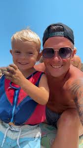 Louisa Cox (@louisajb17)