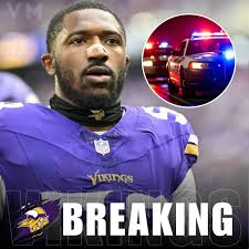 Scott Studwell, a former linebacker for the Minnesota Vikings. Helpful  information: Studwell played for the Vikings for 14 seasons (1977-1990). He  is the Vikings' all-time leading tackler with 1,981 tackles. Studwell was