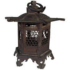 Japanese Lantern In Tole 19th Century Objetos De Decoracao Decoracao Oriental