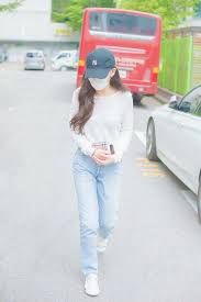 Nayeon Pakaian Bandara
