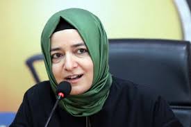 İlkokulu fatih i̇lkokulu'nda okuduktan sonra beyoğlu anadolu lisesi'ni (e. Fatma Betul Sayan Kaya Dan O Chp Li Vekile Tepki Timeturk Haber