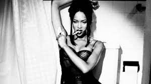 Seeing cindy crawford, helena christensen, and other '90s supermodels reunite for a pretty epic photo shoot yesterday got us feeling a bit nostalgic for the days when naomi campbell, kate moss, linda evangelista, and christy turlington sashayed down the runways, wore the most amazing clothes, and basically made life look like the ultimate party. Seven Seminal Photographs Of Naomi Campbell