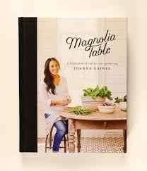 These blackened fish tacos are the ideal combination of a little spice, piled high with texture and flavor toppings, and wrapped in a paleo friendly shell! Magnolia Table A Collection Of Recipes For Gathering Gaines Joanna Stets Marah Amazon Ca Livres