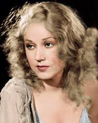 Which actress played King Kong's love interest in the 1933 film "King  Kong"? Jean Harlow Fay Wray Greta Garbo Barbara Stanwyck