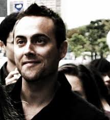 Stuart Townsend para Niños
