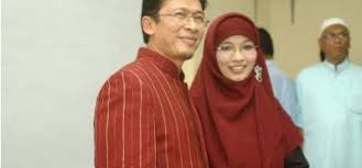 Informasi tersebut beredar lewat postingan putra aa gym, muhammad ghaza al ghazali di media sosial. Jadi Penyebab Cerainya Aa Gym Teh Ninih Poligami Toh Republika Online