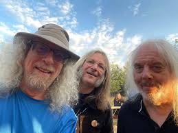 Let's see some of your favorite Frond lines. I heard this one again today  and it stood out. Sentenced to swing for an act I could not do Led to the  gallows