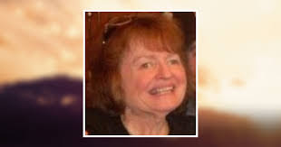 Debbie Benge's Instagram, Twitter & Facebook