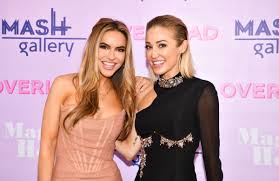 Chrishell stause may not have left this past season of dancing with the stars with the mirrorball trophy. Selling Sunset Mary Fitzgerald Gave Chrishell Stause This Strict Warning After Keo Motsepe Breakup
