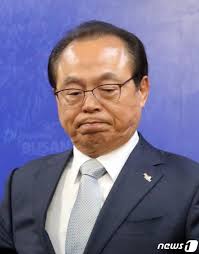 새해에는 모쪼록 더 자주 뵐 수 있기를 기원하며 회원 신년회를 준비했습니다! ì˜¤ê±°ëˆì˜ 5ë¶„ ì •ë§ ì§§ì€ ì‹œê°„ì´ì—ˆë‚˜ ë¨¸ë‹ˆíˆ¬ë°ì´