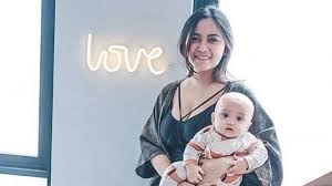 Memiliki latar belakang broken home, tidak membuat rachel putus asa. 7 Barang Mewah Super Mahal Anak Selebgram Rachel Vennya