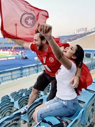 يستضيف المنتخب التونسي جاره الجزائري ودياً في دربي قوي ومثير استعداداً للتصفيات الإفريقية المؤهلة لكأس العالم fifa قطر 2022™. Oppo ØªØ­Ù…Ù„ Ø±Ø³Ø§Ø¦Ù„ ØªØ´Ø¬ÙŠØ¹ Ù…Ù† Ø§Ù„Ø¬Ù…Ù‡ÙˆØ± Ø§Ù„Ù‰ Ù„Ø§Ø¹Ø¨ÙŠ Ø§Ù„Ù…Ù†ØªØ®Ø¨ Ø§Ù„ÙˆØ·Ù†ÙŠ Ø§Ù„ØªÙˆÙ†Ø³ÙŠ ÙˆØªØ±ÙØ¹ Ø¹Ù„Ù… ØªÙˆÙ†Ø³ ÙÙŠ ÙƒØ£Ø³ Ø§ÙØ±ÙŠÙ‚ÙŠØ§ Ù„Ù„Ø£Ù…Ù… Ø¨Ù…ØµØ±