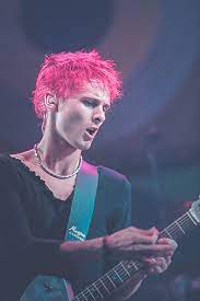 Muse … chris wolstenholme, matt bellamy and dominic howard. Pink Matthew 3 Muse Band Muse Art Matthew Bellamy