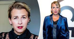 Join facebook to connect with sara widell and others you may know. Hannah Widell Visar Upp Nya Karleken Philip Forsta Bilden Hant