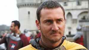 Hear ye, hear ye! Will Mellor (yes, that roguish knight from Merlin) is  saddling up and heading your way! Will is bringing his legendary charm and  cheeky grin to the con floor