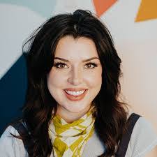 Kaci Dean's Instagram, Twitter & Facebook