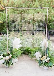 10 Chic Ideas To Display Your Wedding Seating Chart Escort