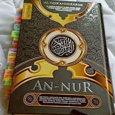 Terdapat dalam dua saiz : Al Quran Tagging Rumi Annur A4 A5 Freegifts Shopee Singapore