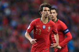 Die portugiesische fußballnationalmannschaft der männer ist eine auswahl von portugiesischen fußballspielern, die den portugiesischen. Teamportrat Portugal Auf Grosser Mission