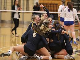 Bend Players Dogpile On The Court After Winning The Class 5a State Volleyball Championship 3 0 Over Leba High School Sports Liberty High School Sports Pictures