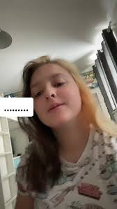 Kelsie Newton's Instagram, Twitter & Facebook