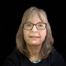 Robin Wechsler's Instagram, Twitter & Facebook