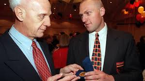 Matthew Robran felt smile creep across his face minutes before final siren  in 1997 AFL grand final