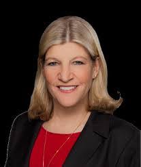 Kara Metzger's Instagram, Twitter & Facebook