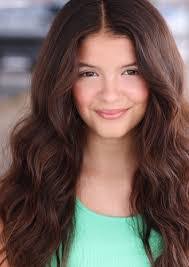 Taryn Brady's Instagram, Twitter & Facebook