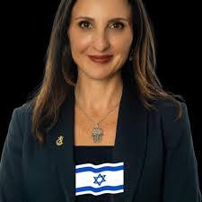 Bonnie Botha's Instagram, Twitter & Facebook