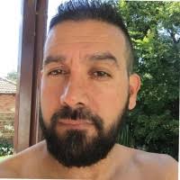 20+ "Neil Sa" profiles