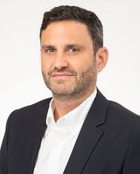 Eunice Luna's Instagram, Twitter & Facebook