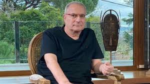Mehmet ali erbil was born on february 8, 1957 in istanbul, turkey. Sovmen Mehmet Ali Erbil Nasil Gecindigini Canli Yayinda Acikladi