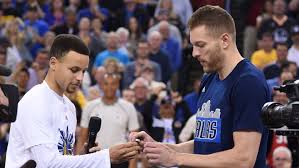 With the warriors on a roll, curry asked to stay in the game at the end of the third quarter, pushing his. Mavs Lee Gets His Championship Ring But What About Ultimate Gift He Gave Warriors Teammates After Title Run