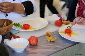 Y descubre más de 13 millones de recursos gráficos en freepik. Escultura De Frutas Verduras Decoracion De Alimentos Obras De Foto De Stock Crushpixel