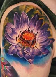 De nombreux tatouages de fleur de lotus sont faits en mandala. Fleur De Lotus Violette Femme A Tatouer Sur L Epaule Tatouage Femme