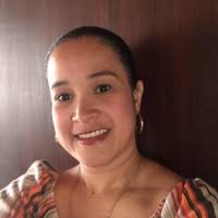 900+ perfiles de «Elida»