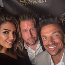 The best way to predict the future is to create it 🫶 #mumboss #london  #entrepreneur #building #keepmovingforward #keepitsimple #newchallenges  #creative #