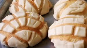 Gleichzeitig symbolisiert er aber auch optisch die kopfbedeckung der heiligen 3 könige. Bisquet Statt Butterbrezel Fruhstuck Und Abendbrot Auf Mexikanisch Brezel Con Chile