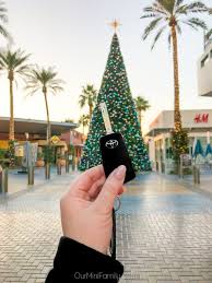 Enjoy Winter Wonderland Your Way Sharing The Details From Our Desert Meets Winter Wonderland Themed Date Night In Tempe Arizona Ad