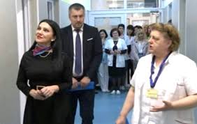 ,,cand spui institutul de endocrinologie c. SecÈia De Endocrinologie PediatricÄ A Institutului C I Parhon ReabilitatÄ Èi ModernizatÄ SÄnÄtatea BuzoianÄ
