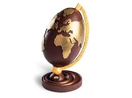 Les 60 Oui 60 Creations De Paques Les Plus Spectaculaires De L Annee Sculture Di Cioccolato Uova Di Pasqua Pasqua